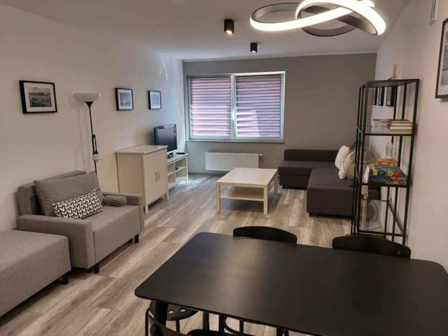 Uroczy Apartament W Scislym Centrum Gizycka Gizycko Exterior photo